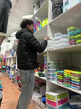 Snapshot of Ryan-hot chatting on March 2025 06:07:01 PM Ryan-hot online show from March 2025 06:07:01 PM