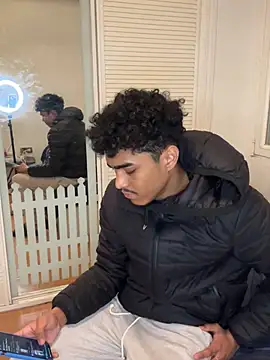 Snapshot of Ryan-hot chatting on March 2025 03:51:01 AM Ryan-hot online show from March 2025 03:51:01 AM