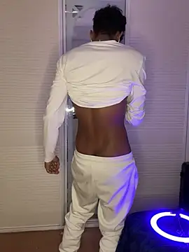 Snapshot of Ryan-hot chatting on March 2025 12:53:01 AM Ryan-hot online show from March 2025 12:53:01 AM