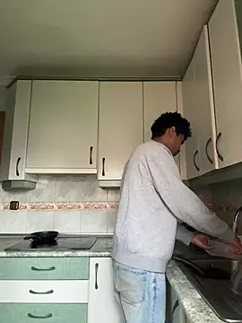 Snapshot of Ryan-hot chatting on March 2025 02:56:01 PM Ryan-hot online show from March 2025 02:56:01 PM