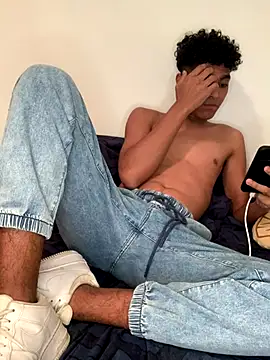 Snapshot of Ryan-hot chatting on September 2025 07:59:01 PM Ryan-hot online show from September 2025 07:59:01 PM