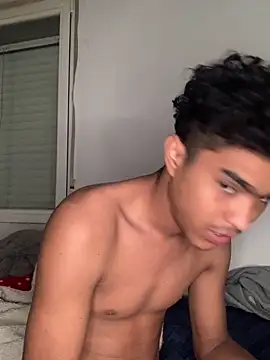 Snapshot of Ryan-hot chatting on September 2025 09:51:01 PM Ryan-hot online show from September 2025 09:51:01 PM