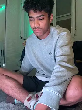 Snapshot of Ryan-hot chatting on October 2025 10:37:01 PM Ryan-hot online show from October 2025 10:37:01 PM