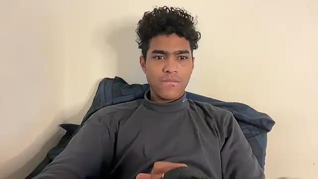 Snapshot of Ryan-hot chatting on December 2025 11:50:01 AM Ryan-hot online show from December 2025 11:50:01 AM