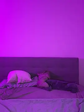 Snapshot of lunawolf21 chatting on December 2024 07:18:02 AM lunawolf21 online show from December 2024 07:18:02 AM