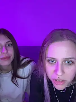 Snapshot of lunawolf21 chatting on January 2025 07:21:02 PM lunawolf21 online show from January 2025 07:21:02 PM