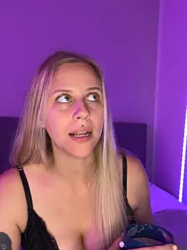 Snapshot of lunawolf21 chatting on September 2025 06:26:02 AM lunawolf21 online show from September 2025 06:26:02 AM