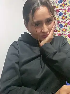 Snapshot of Keittly_ chatting on December 2024 12:18:01 AM Keittly online show from December 2024 12:18:01 AM