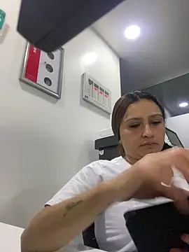 Snapshot of Keittly_ chatting on February 2025 06:29:01 AM Keittly online show from February 2025 06:29:01 AM