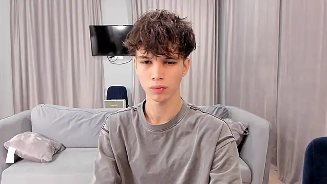 Snapshot of Im_Shine_Guy chatting on December 2024 07:51:01 PM Im Shine Guy online show from December 2024 07:51:01 PM