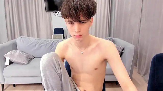 Snapshot of Im_Shine_Guy chatting on December 2024 10:53:01 PM Im Shine Guy online show from December 2024 10:53:01 PM