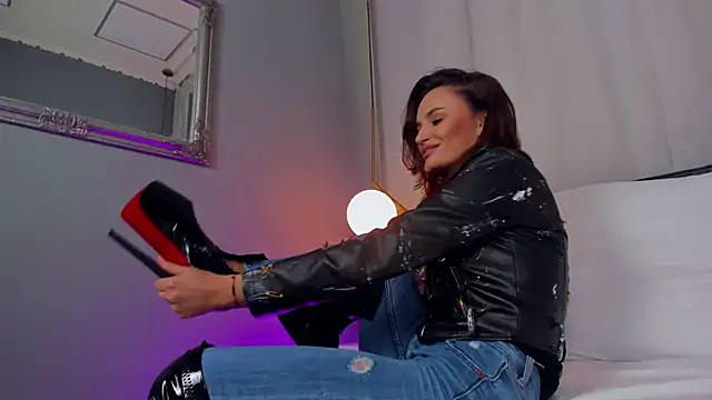 CarlaWhite online show from February 2025 10:58:02 AM