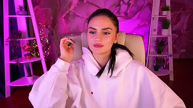 MilashaLovely online show from January 2026 09:13:01 PM