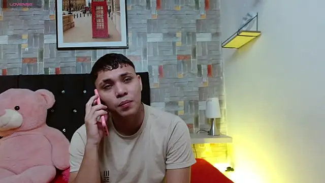 couple lovelyds online show from January 2025 12:50:02 PM