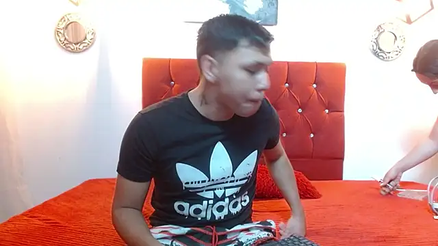 couple lovelyds online show from January 2025 12:43:01 PM