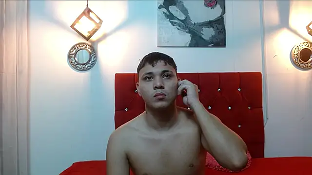 couple lovelyds online show from February 2025 12:31:01 PM