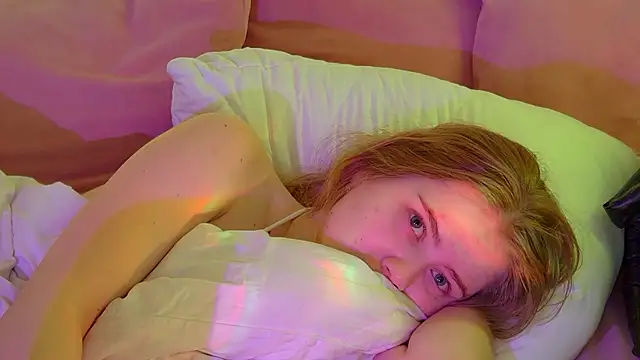 SelinSwarovski online show from March 2026 04:07:02 AM