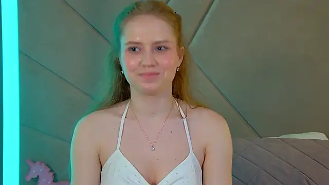 SelinSwarovski online show from June 2026 03:25:02 PM