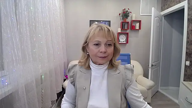 Milla Cutie18 online show from December 2024 01:29:02 PM