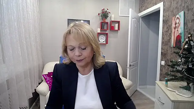 Milla Cutie18 online show from December 2024 06:55:02 AM