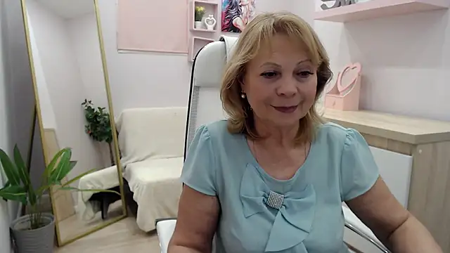 Milla Cutie18 online show from February 2025 11:52:01 AM