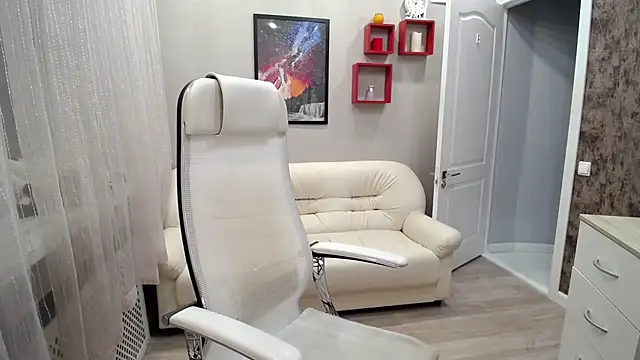 Milla Cutie18 online show from December 2025 05:48:01 AM