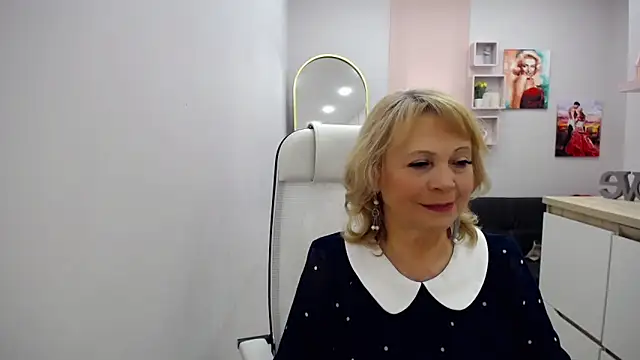 Milla Cutie18 online show from April 2026 06:19:01 AM