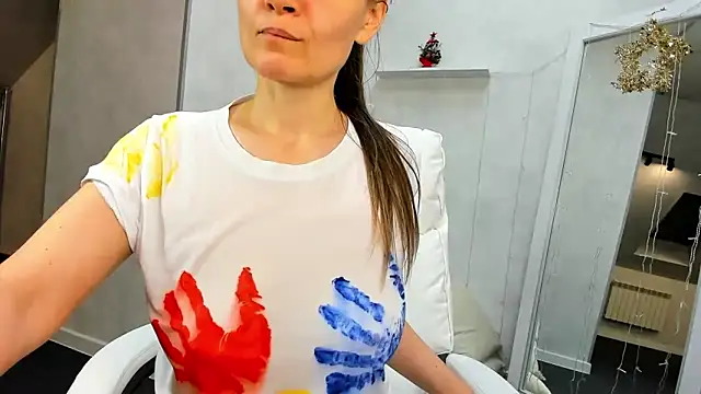 Lillian White online show from January 2025 11:03:02 AM