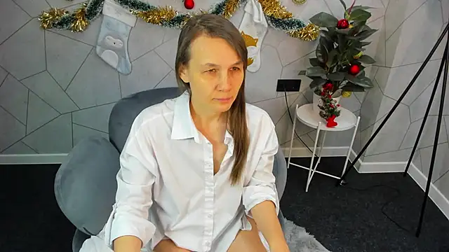 Lillian White online show from January 2025 06:09:02 AM