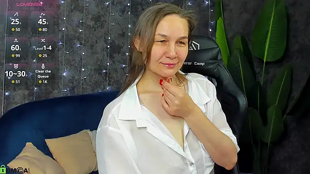 Lillian White online show from February 2026 12:58:01 AM