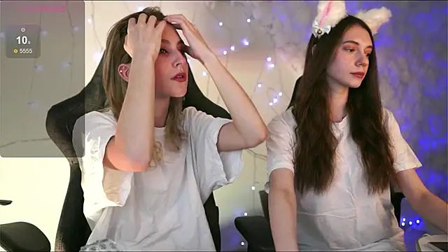 Snapshot of LuxRayi chatting on January 2025 03:53:02 PM LuxRayi online show from January 2025 03:53:02 PM