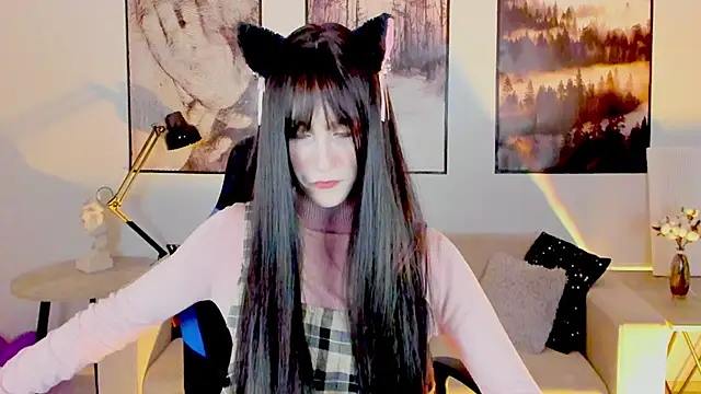 Snapshot of LuxRayi chatting on January 2025 06:17:02 PM LuxRayi online show from January 2025 06:17:02 PM