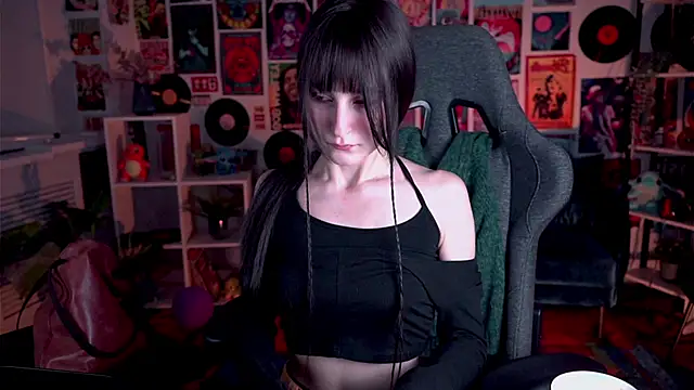 Snapshot of LuxRayi chatting on February 2025 09:19:01 PM LuxRayi online show from February 2025 09:19:01 PM