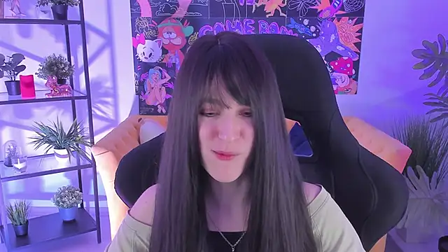 Snapshot of LuxRayi chatting on February 2025 06:04:01 PM LuxRayi online show from February 2025 06:04:01 PM