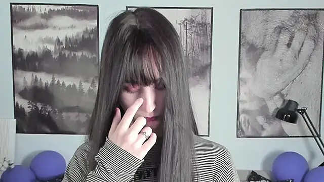 Snapshot of LuxRayi chatting on February 2025 05:51:01 PM LuxRayi online show from February 2025 05:51:01 PM