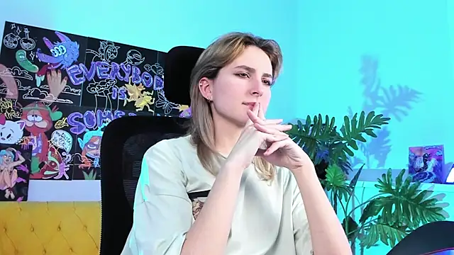 Snapshot of LuxRayi chatting on February 2025 03:21:01 AM LuxRayi online show from February 2025 03:21:01 AM