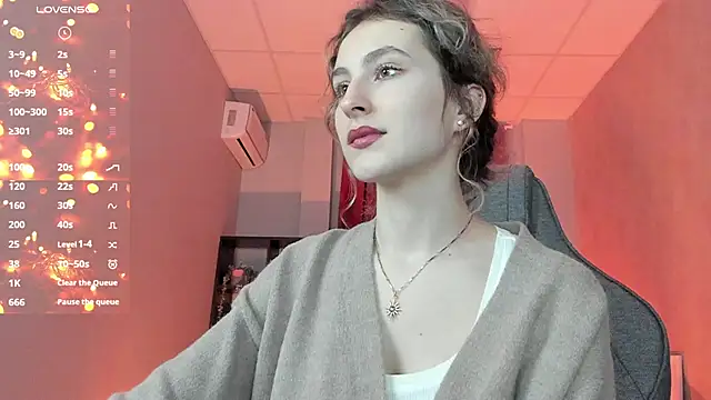 Snapshot of LuxRayi chatting on November 2025 02:44:01 AM LuxRayi online show from November 2025 02:44:01 AM