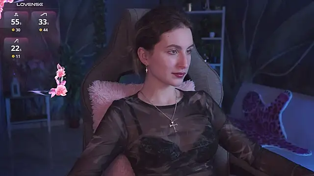 Snapshot of LuxRayi chatting on January 2026 05:57:02 AM LuxRayi online show from January 2026 05:57:02 AM