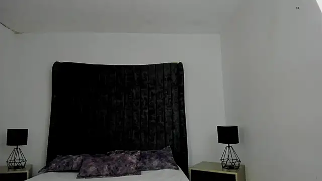 NataGarcia online show from May 2026 08:03:02 PM