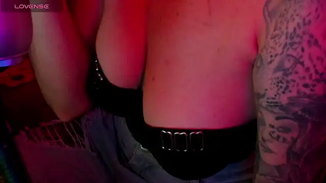 Snapshot of elissa_iris chatting on April 2026 02:06:01 AM elissa iris online show from April 2026 02:06:01 AM