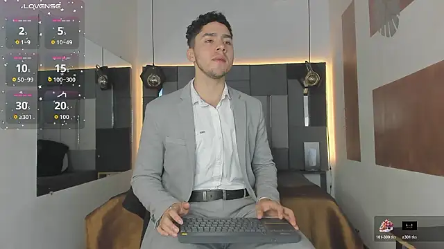 LiamNovak online show from February 2026 12:02:01 PM