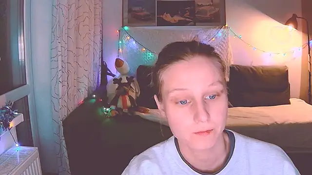 KatiKate online show from December 2024 04:28:01 PM