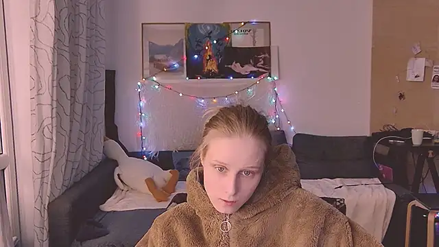 KatiKate online show from February 2025 05:15:02 PM