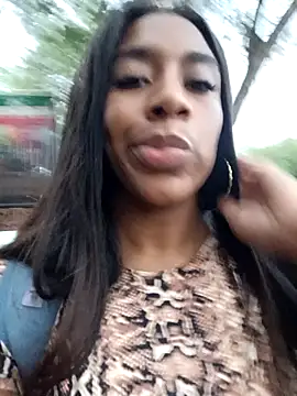 KloheCurvy online show from December 2024 11:07:01 AM