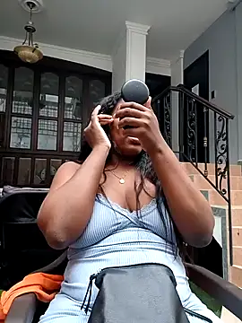 KloheCurvy online show from January 2025 12:36:01 PM