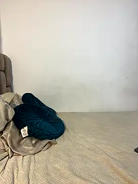 KloheCurvy online show from October 2025 02:07:01 PM