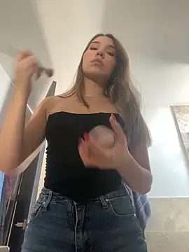 SophieRaily  online show from January 2025 08:44:01 PM