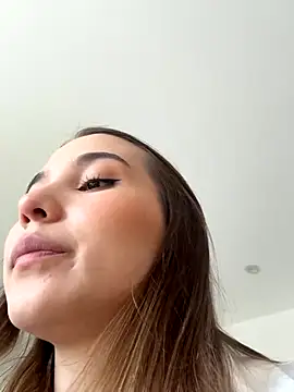 SophieRaily  online show from September 2025 07:08:02 PM