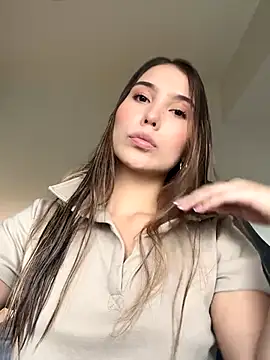 SophieRaily  online show from September 2025 07:52:01 PM