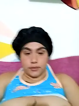 Snapshot of Marilin_Jessie chatting on October 2025 06:05:02 AM Marilin Jessie online show from October 2025 06:05:02 AM